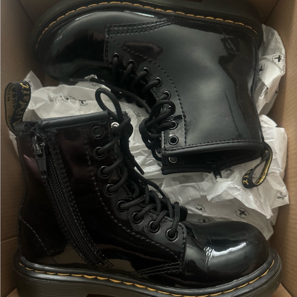 Girls Dr Martens